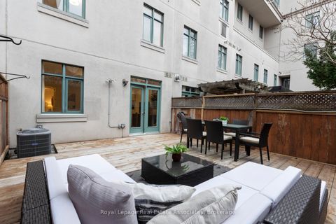 Photo 4 at Th103 - 500 Richmond Street W, Waterfront Communities C1, Toronto