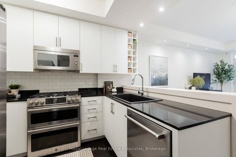 Photo 9 at Th103 - 500 Richmond Street W, Waterfront Communities C1, Toronto