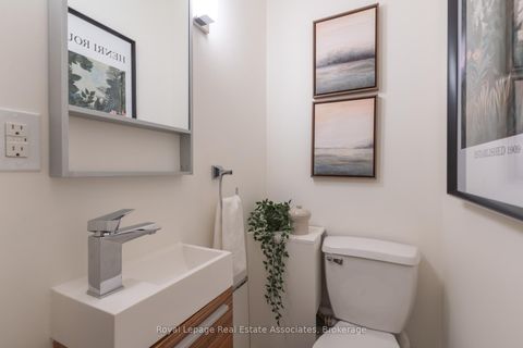 Photo 11 at Th103 - 500 Richmond Street W, Waterfront Communities C1, Toronto