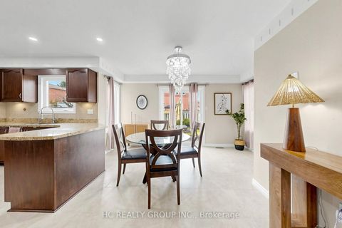 Photo 19 at 84 Viewmark Drive, Devonsleigh, Richmond Hill