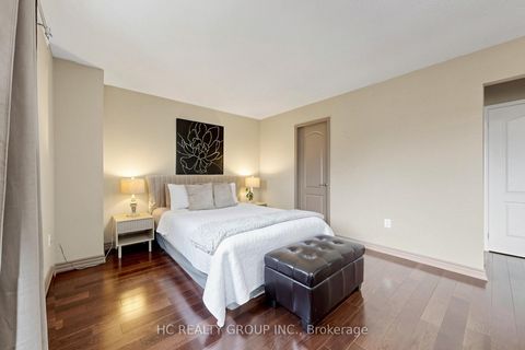 Photo 26 at 84 Viewmark Drive, Devonsleigh, Richmond Hill