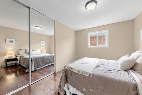 Photo 34 at 84 Viewmark Drive, Devonsleigh, Richmond Hill