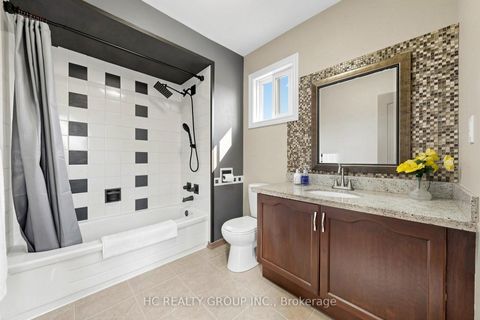 Photo 38 at 84 Viewmark Drive, Devonsleigh, Richmond Hill