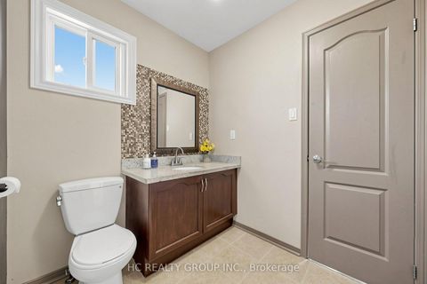 Photo 39 at 84 Viewmark Drive, Devonsleigh, Richmond Hill