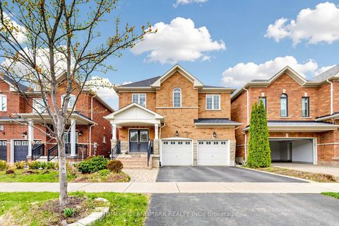Photo 1 at 88 Barnwood Drive, Oak Ridges Lake Wilcox, Richmond Hill