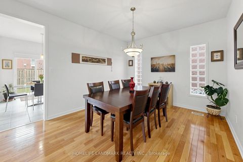 Photo 16 at 88 Barnwood Drive, Oak Ridges Lake Wilcox, Richmond Hill