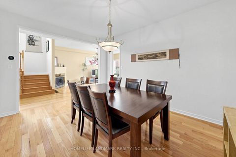 Photo 17 at 88 Barnwood Drive, Oak Ridges Lake Wilcox, Richmond Hill