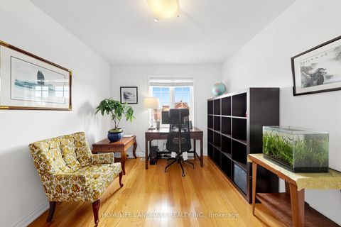 Photo 31 at 88 Barnwood Drive, Oak Ridges Lake Wilcox, Richmond Hill