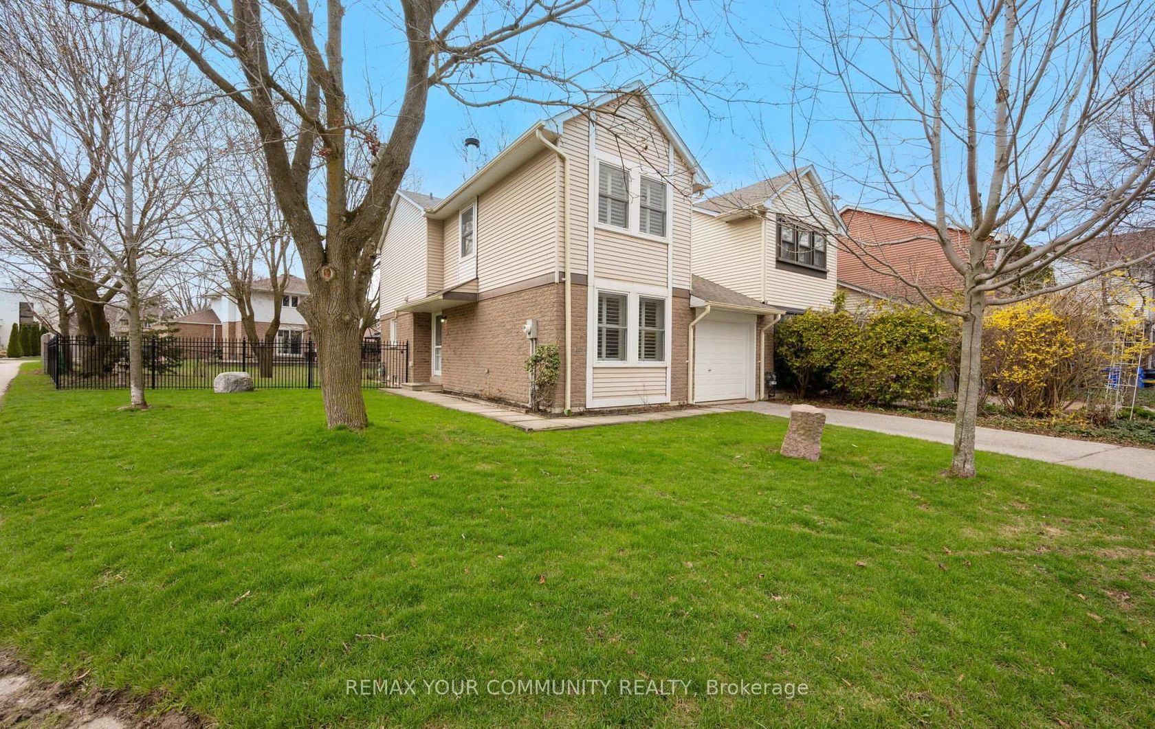 4 Sandusky Crescent, Aurora Highlands, Aurora photo number 2