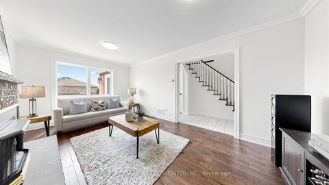 Photo 5 at 528 Veale Place, College Manor, Newmarket