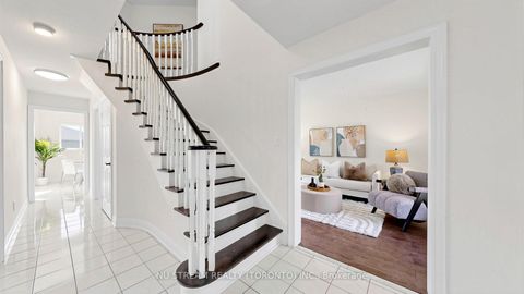 Photo 13 at 528 Veale Place, College Manor, Newmarket