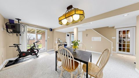 Photo 25 at 528 Veale Place, College Manor, Newmarket