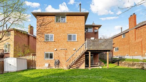 Photo 30 at 528 Veale Place, College Manor, Newmarket