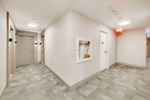 Photo 3 at 501 - 501 St Clair Avenue W, Casa Loma, Toronto