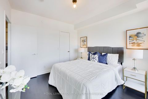 Photo 12 at 501 - 501 St Clair Avenue W, Casa Loma, Toronto