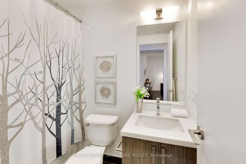 Photo 14 at 501 - 501 St Clair Avenue W, Casa Loma, Toronto