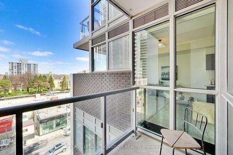 Photo 16 at 501 - 501 St Clair Avenue W, Casa Loma, Toronto