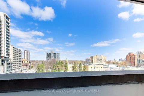 Photo 19 at 501 - 501 St Clair Avenue W, Casa Loma, Toronto