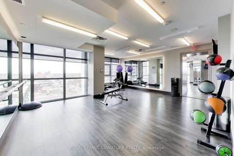 Photo 21 at 501 - 501 St Clair Avenue W, Casa Loma, Toronto