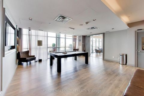 Photo 24 at 501 - 501 St Clair Avenue W, Casa Loma, Toronto