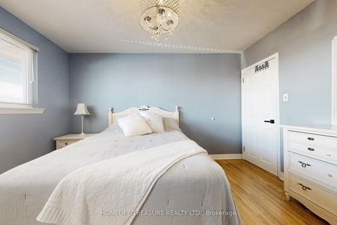 Photo 19 at 19 BRAMPTON Road, Richview, Toronto