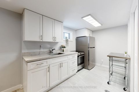 Photo 29 at 19 BRAMPTON Road, Richview, Toronto