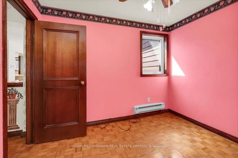 Photo 7 at 69 Robinson Street, Bellwoods, Toronto