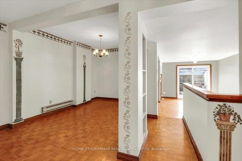 Photo 9 at 69 Robinson Street, Bellwoods, Toronto