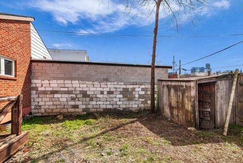 Photo 25 at 69 Robinson Street, Bellwoods, Toronto