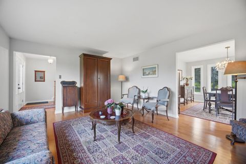 Photo 6 at 39 Cutting Crescent, Pottageville, King