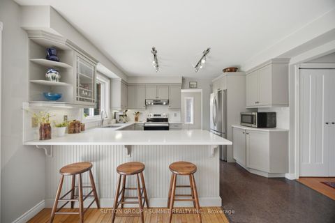 Photo 10 at 39 Cutting Crescent, Pottageville, King