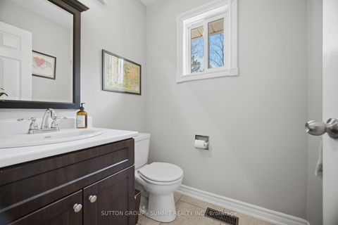 Photo 16 at 39 Cutting Crescent, Pottageville, King