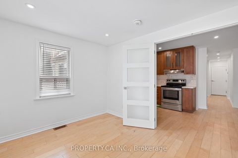 Photo 5 at 679 Vaughan Road, Oakwood Village, Toronto