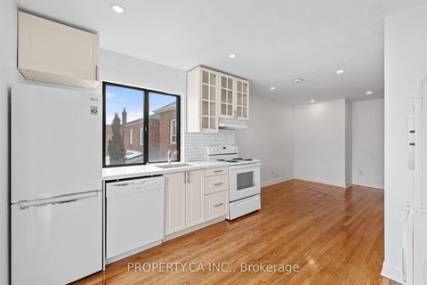 Photo 13 at 679 Vaughan Road, Oakwood Village, Toronto