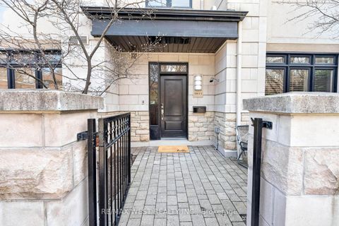 Photo 2 at TH 11 - 7 Oakburn Crescent, Willowdale East, Toronto