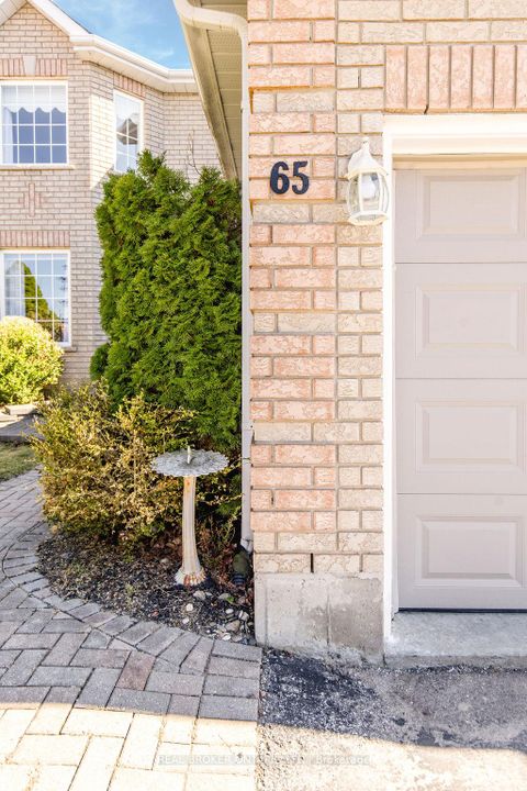 Photo 1 at 65 Benson Drive, Sandy Hollow, Barrie