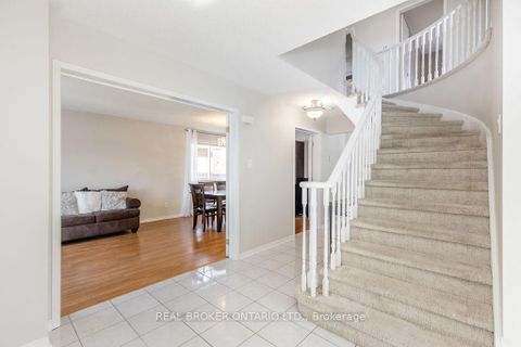 Photo 3 at 65 Benson Drive, Sandy Hollow, Barrie