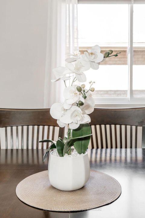 Photo 8 at 65 Benson Drive, Sandy Hollow, Barrie