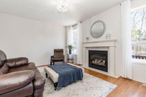 Photo 9 at 65 Benson Drive, Sandy Hollow, Barrie