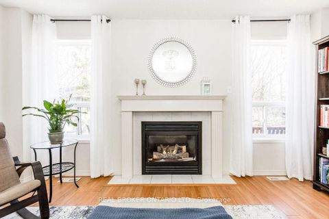 Photo 11 at 65 Benson Drive, Sandy Hollow, Barrie