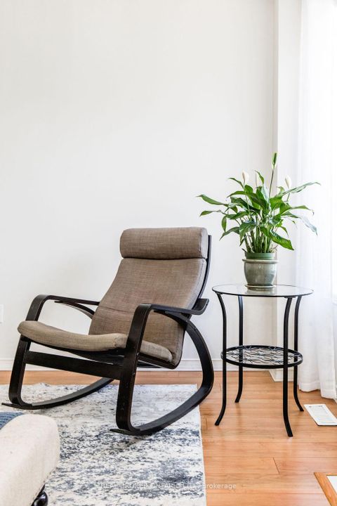 Photo 13 at 65 Benson Drive, Sandy Hollow, Barrie