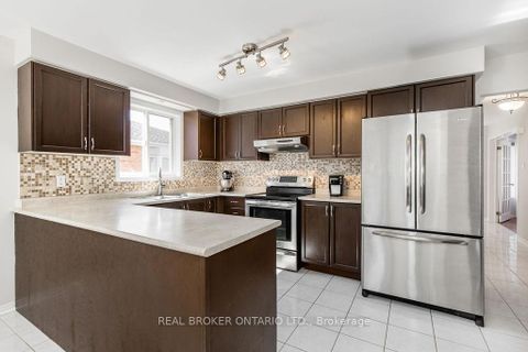Photo 15 at 65 Benson Drive, Sandy Hollow, Barrie