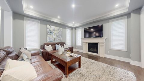 Photo 5 at 7 Fitzmaurice Drive, Patterson, Vaughan