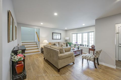 Photo 12 at 1059 Gorham Street, College Manor, Newmarket