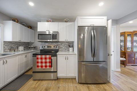 Photo 21 at 1059 Gorham Street, College Manor, Newmarket