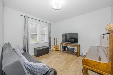 Photo 27 at 1059 Gorham Street, College Manor, Newmarket