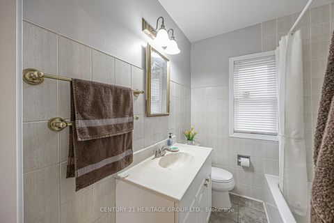 Photo 28 at 1059 Gorham Street, College Manor, Newmarket