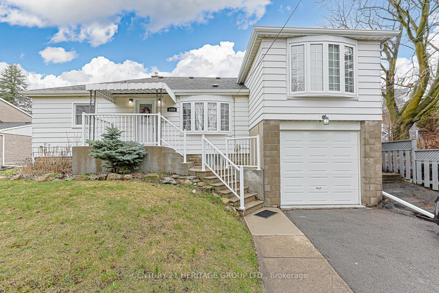 1059 Gorham Street, College Manor, Newmarket photo 6