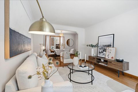 Photo 6 at 11 Innisdale Drive, Maryvale, Toronto