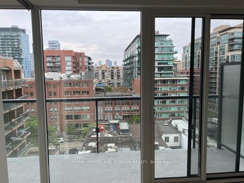 Photo 17 at 908 - 158 Front St Street E, Moss Park, Toronto